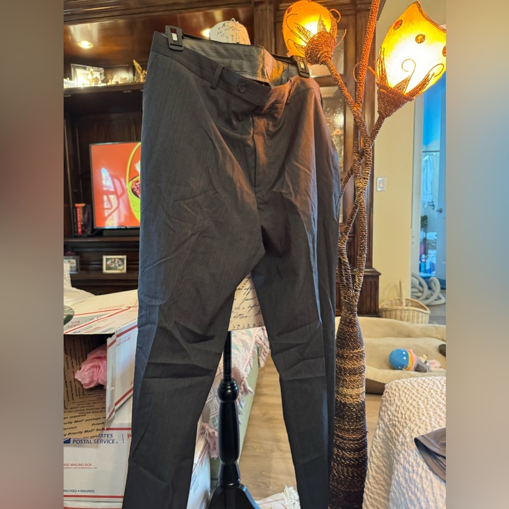 38 r suit pants nwot no sign of wear!